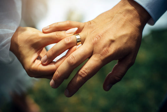 Wedding Ring Tips for Autumn Brides | DM Jewellers Guide