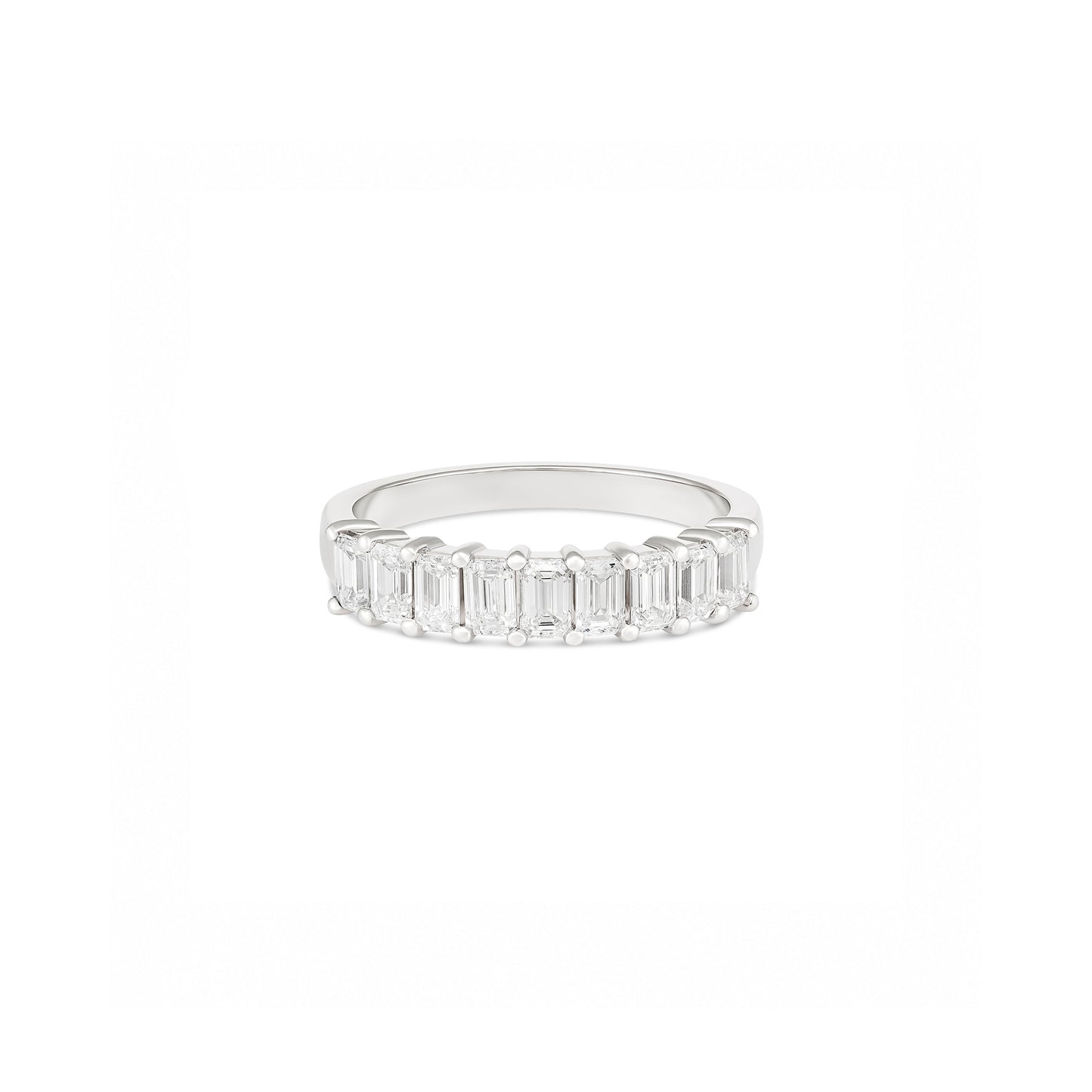 18ct White Gold Emerald Cut Diamond Ring