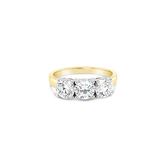 Luxury 18CT Yellow Gold 3 - Stone Diamond Ring